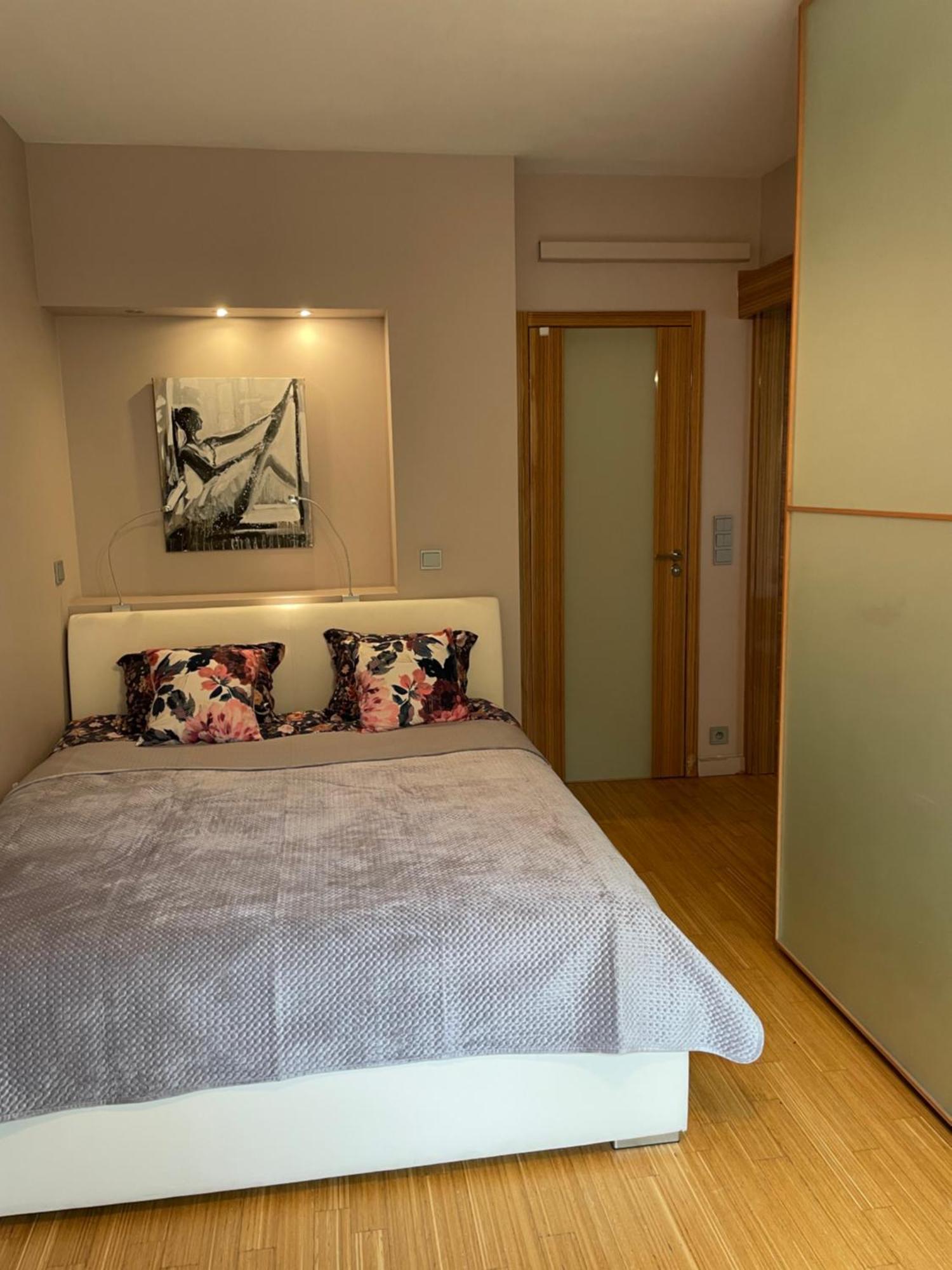 ורשה Comewa Apartments מראה חיצוני תמונה